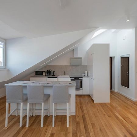 White 1 Bd Old Town Apartment By Hostlovers Kaunas Buitenkant foto
