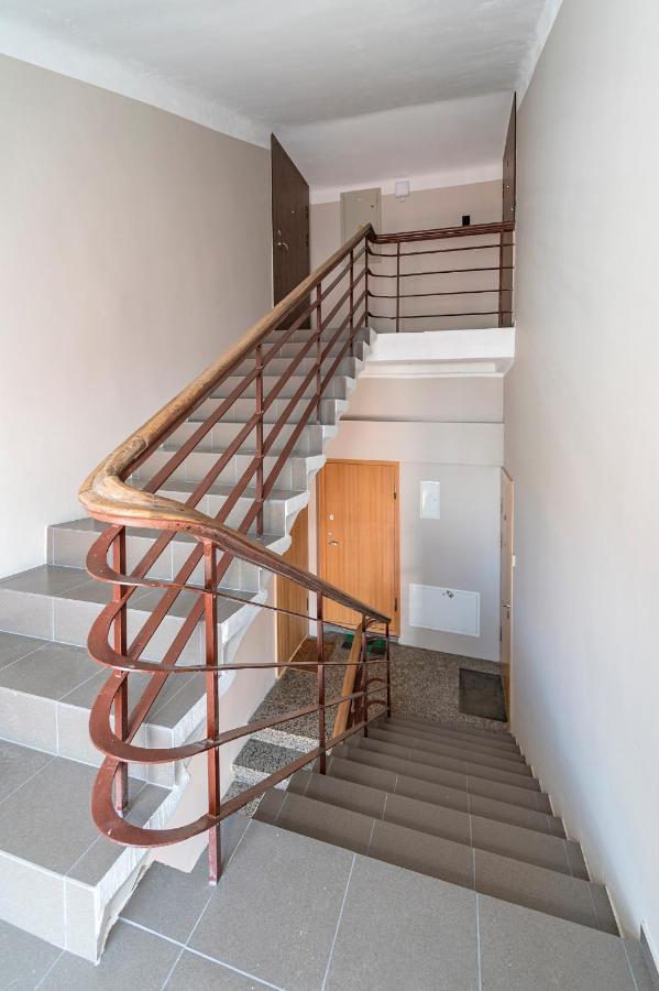 White 1 Bd Old Town Apartment By Hostlovers Kaunas Buitenkant foto